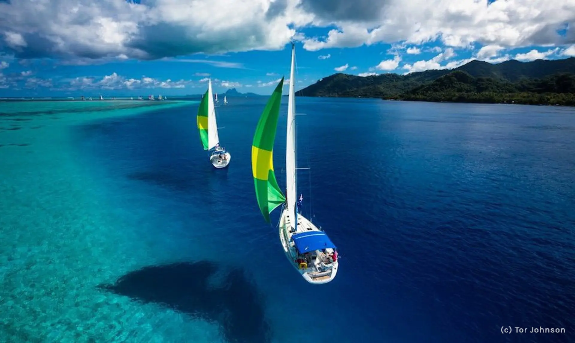 Spinnaker sailing